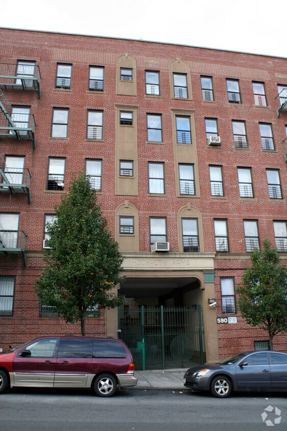 Building Photo - Trinty Ave Cluster ( 590 E 166 )