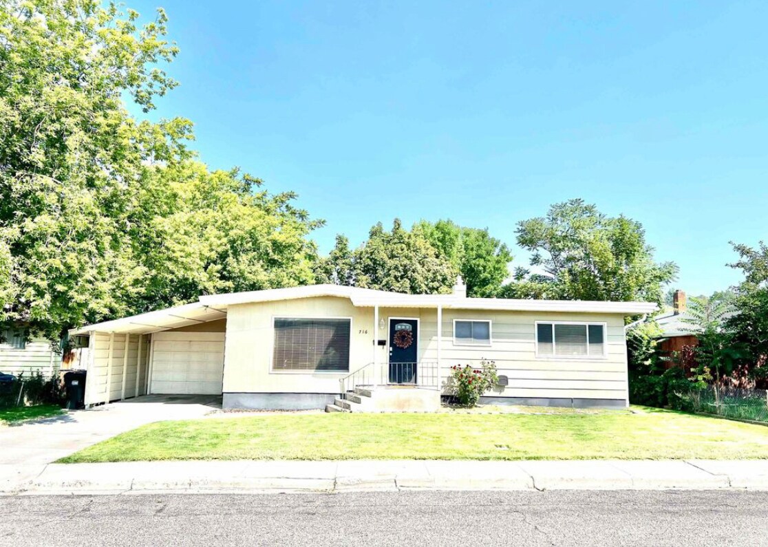 Quiet Neighborhood - 716 Wyldwood Ln