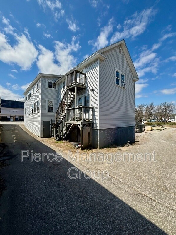 Foto del edificio - 111 S Main St