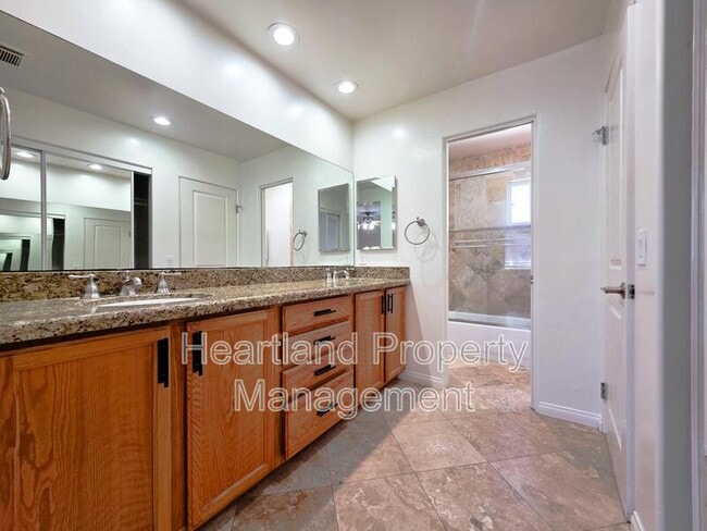Building Photo - 949 Beryl St