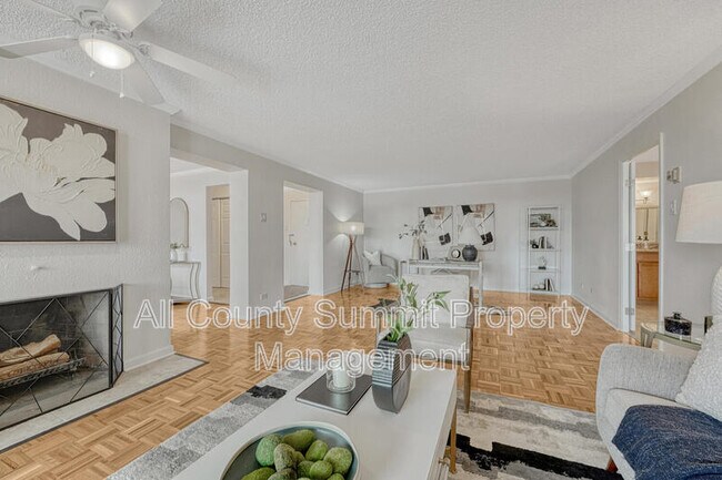 Foto del edificio - 4800 E Hale Pkwy
