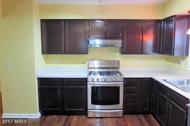 Building Photo - 1000 Dewberry Dr