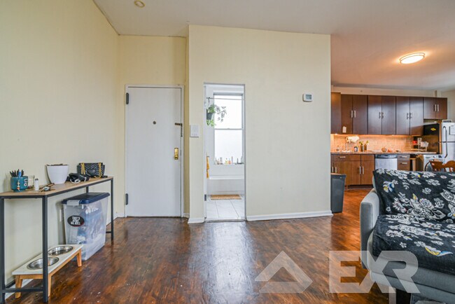 Foto del edificio - 245 Flatbush Ave