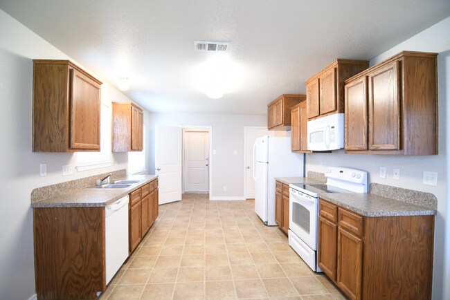 Foto del edificio - 10012 Sunny Side Ln