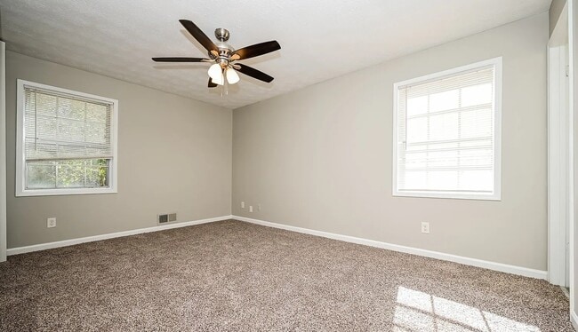 Building Photo - 6324 Amberly Rd