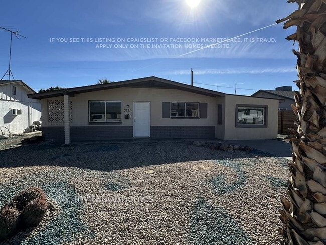 Building Photo - 3221 E Captain Dreyfus Ave