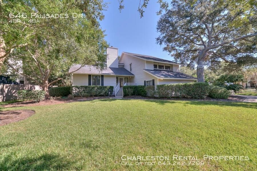 Primary Photo - 646 Palisades Dr