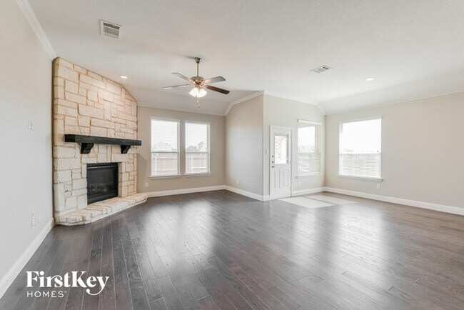 Building Photo - 4041 Honeyapple Way