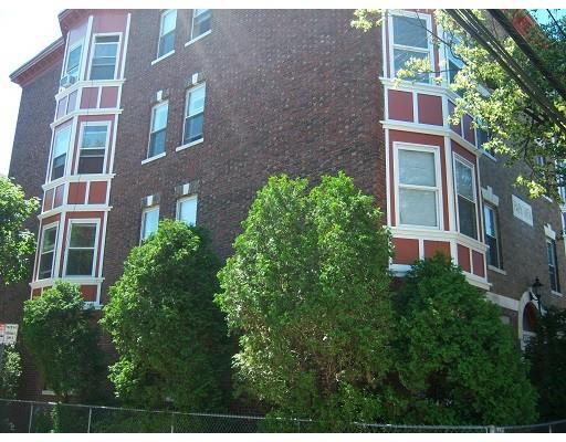 Foto del edificio - 122 Berkshire St