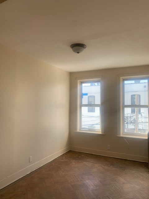bedroom 1 - 1862 W 4th St