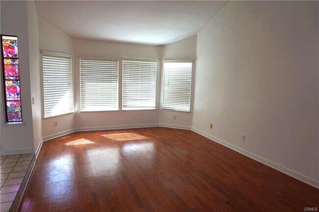 Foto del edificio - 22116 Richford Drive, Lake Forest, CA 9263...