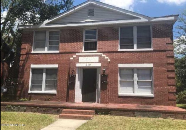 Building Photo - 519 W 23rd St