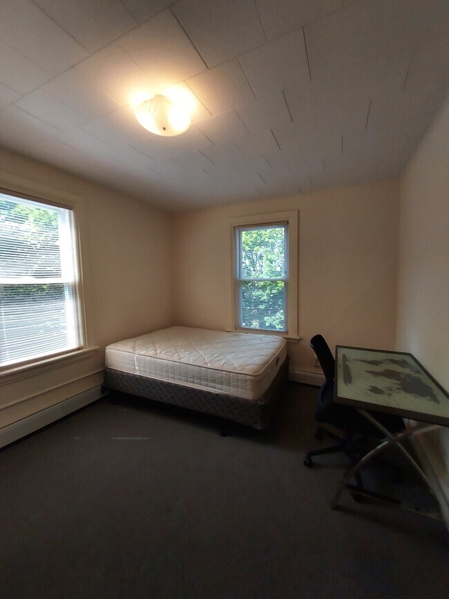 Foto del edificio - 125 Highland Pl