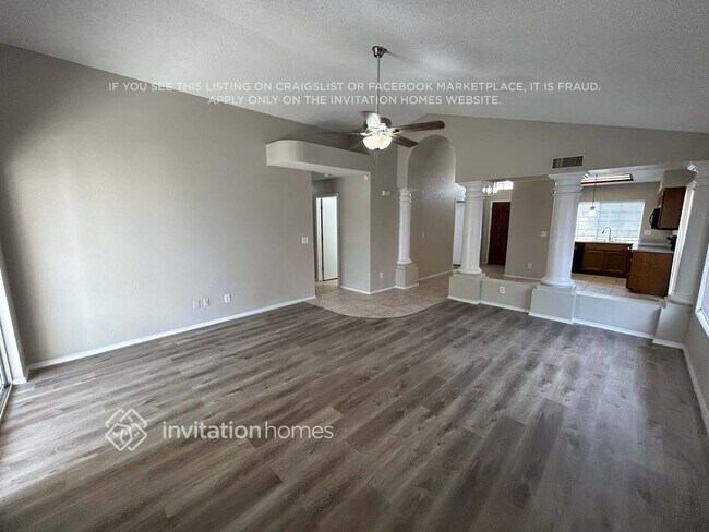 Foto del edificio - 7037 N 28th Dr