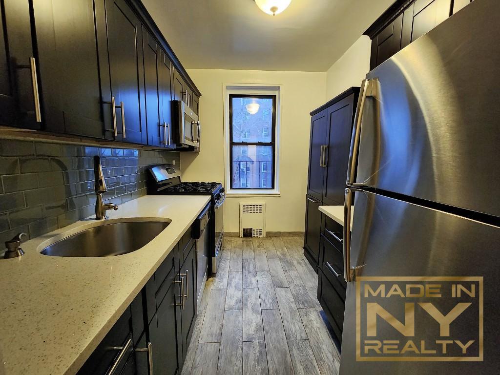 852 139th St Unit 2C, Queens, NY 11435 Room for Rent in Queens, NY
