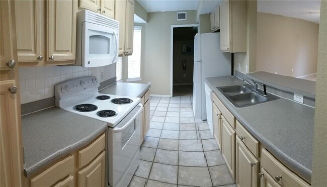 Building Photo - 416 Summit Ridge Pl