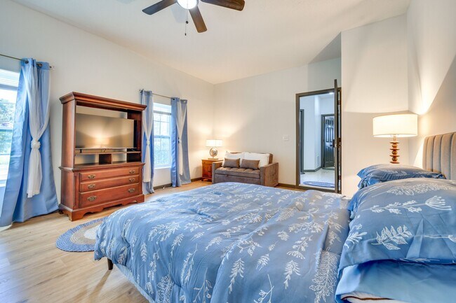 Foto del edificio - 2355 Ribault Scenic Dr