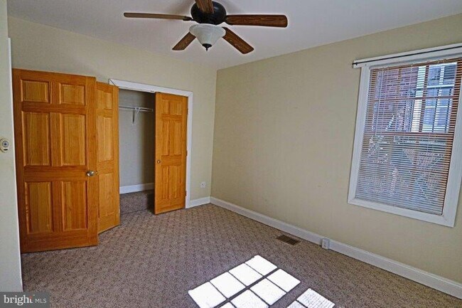 Building Photo - 3538 Greenmount Ave