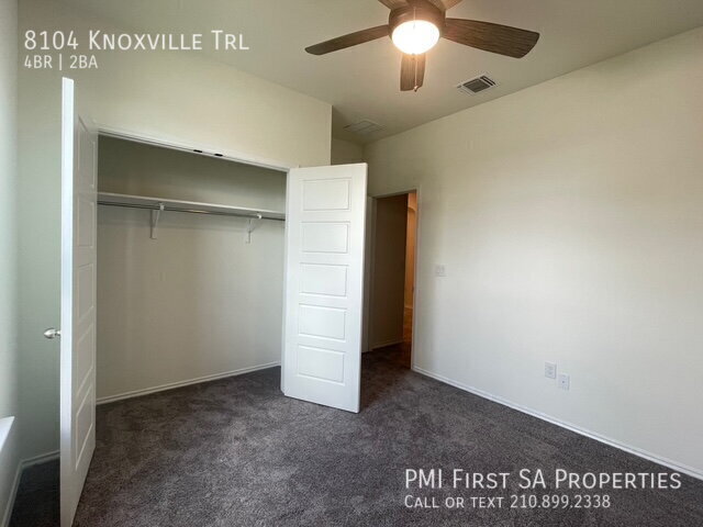 Foto del edificio - 8104 Knoxville Trl