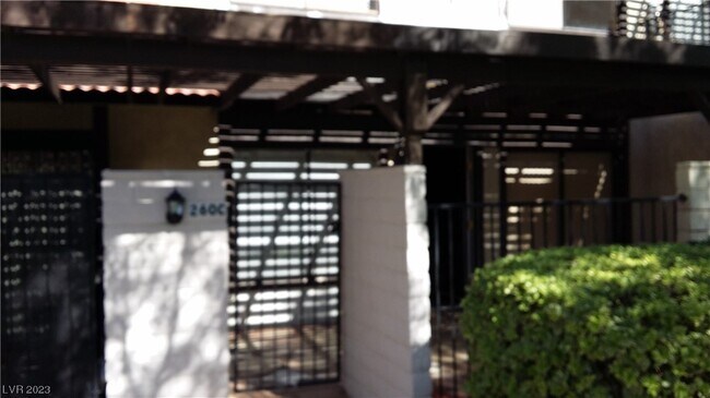 Foto del edificio - 260 Shadybrook Ln