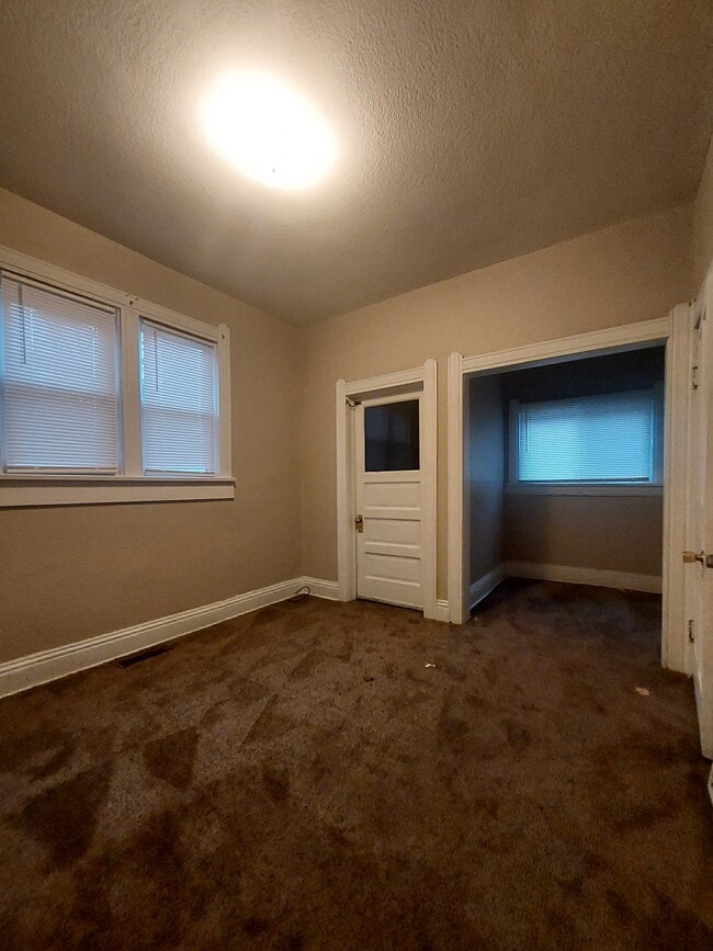 Building Photo - 512 Kibler Ave