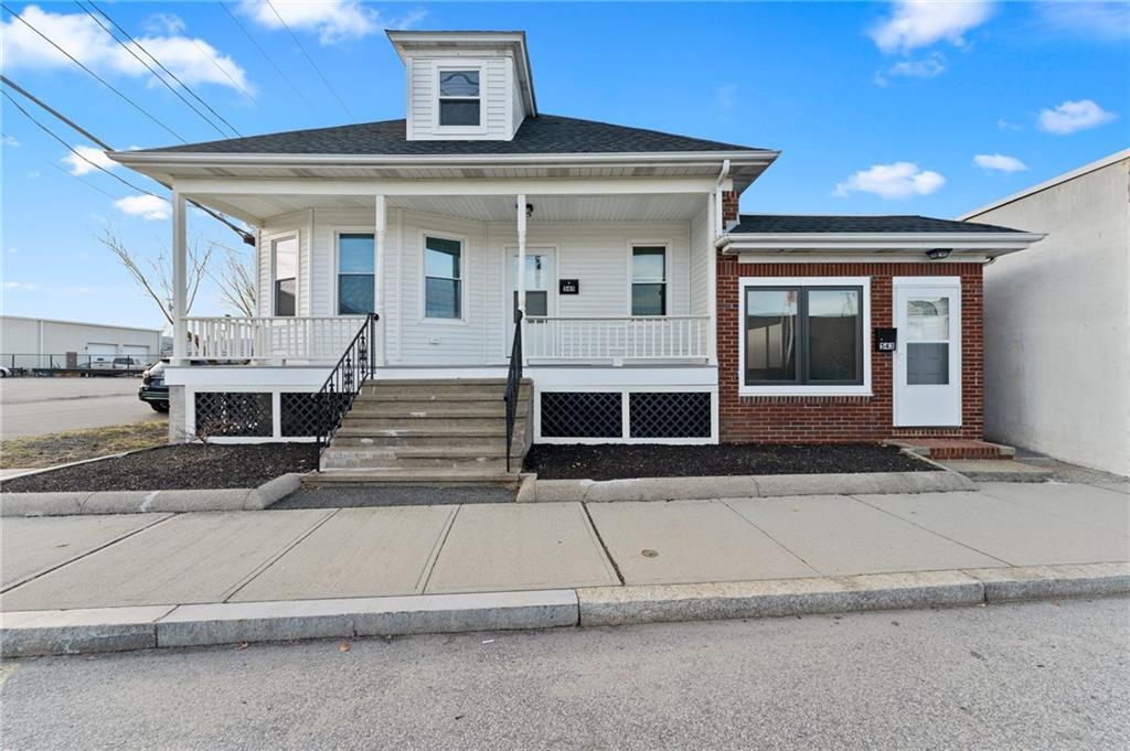 Primary Photo - 543-545-545 N Broadway