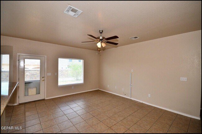 Foto del edificio - 5806 Redstone Mesa Ct