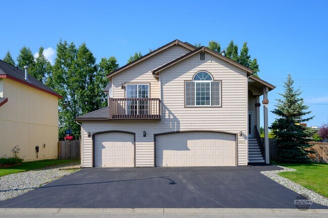 Foto del edificio - MUST SEE! | 4 BEDROOM 2.5 BATHROOM HOUSE |...