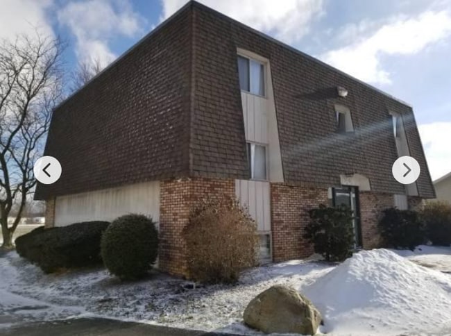 Building Photo - 136 Brunswick Dr