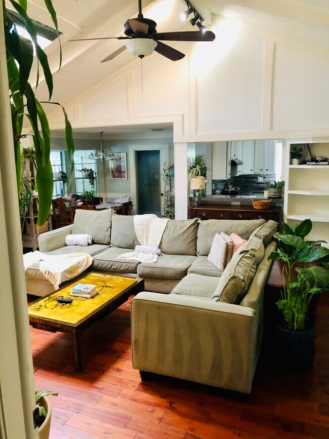 Foto del edificio - 1558 O'Connor Dr