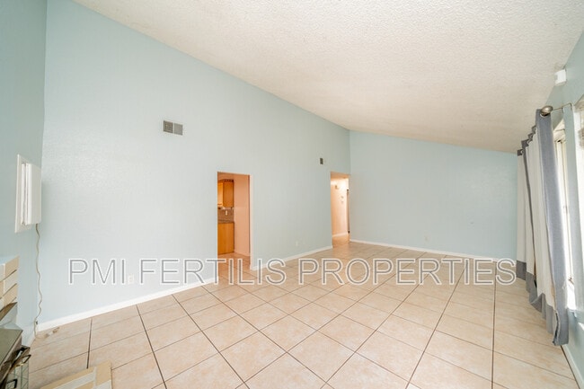 Building Photo - 1506 Webster St