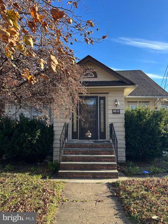 Foto principal - 1624 Browning Rd