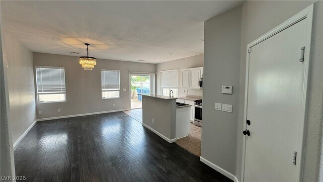 Building Photo - 926 Shining Rose Pl