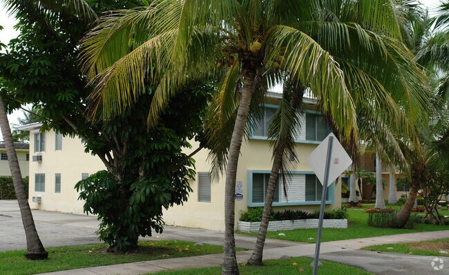 Building Photo - Riviera Isles