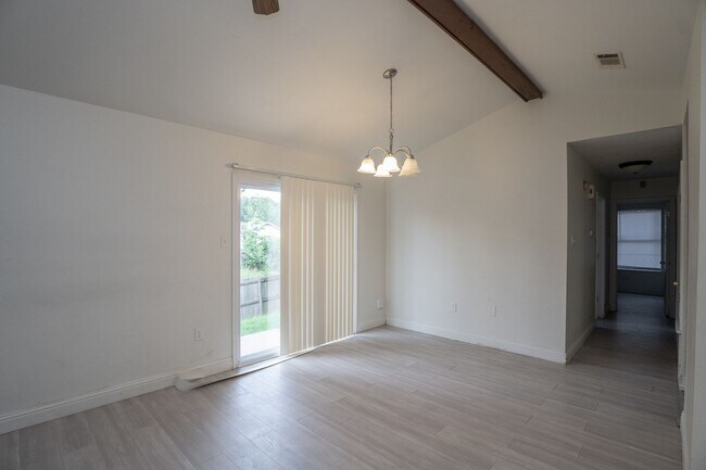 Foto del edificio - 3 bedroom house in quiet West Little Rock neighborhood