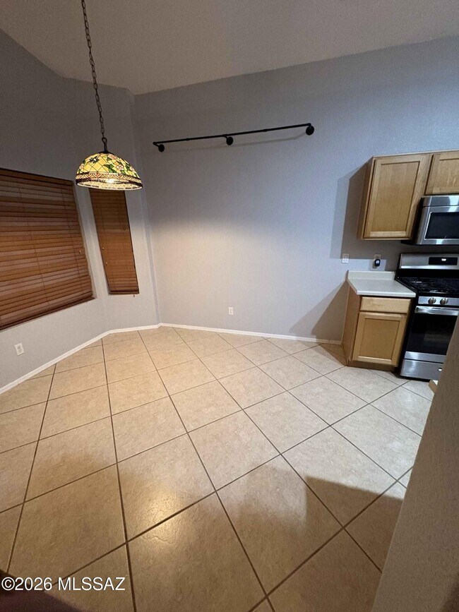 Foto del edificio - 8885 N Majestic Mountain Dr