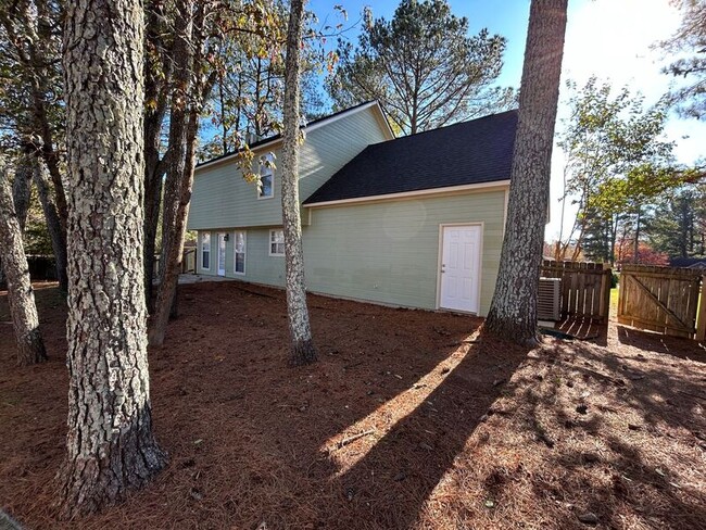 Building Photo - 105 Cody Cir