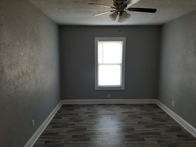 Foto del edificio - 345 S 9th St