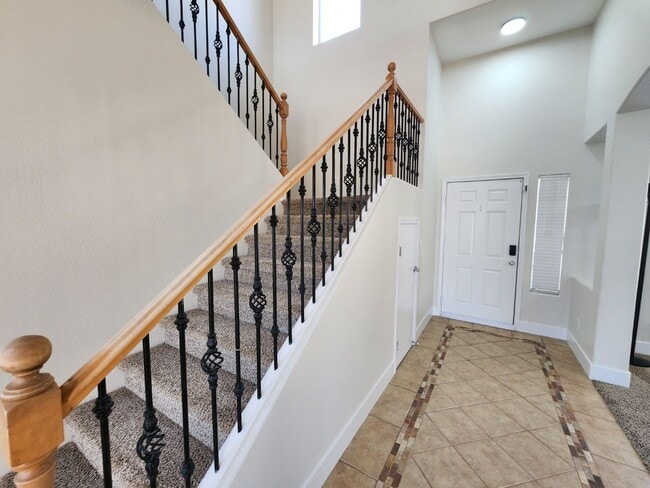 Building Photo - In the Heart of Green Valley Ranch