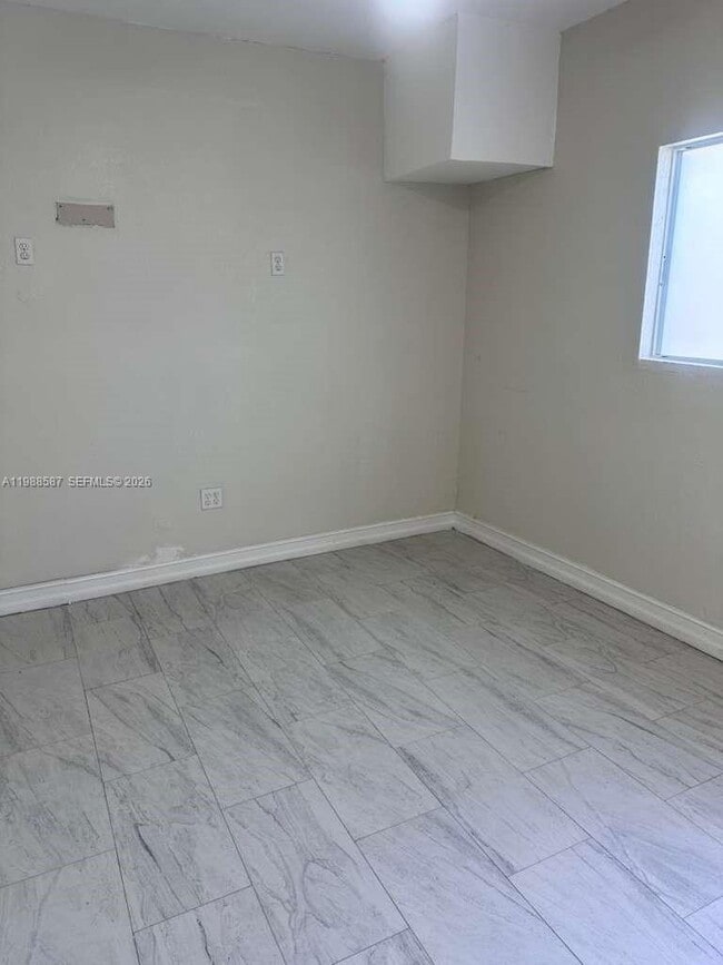 Foto del edificio - 14321 NE 4th Ave