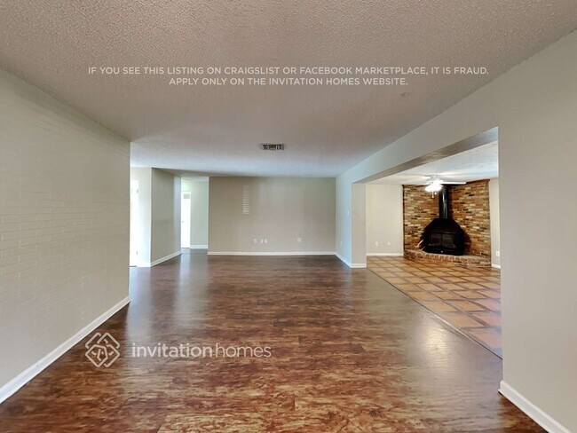 Foto del edificio - 1926 Valley Dr