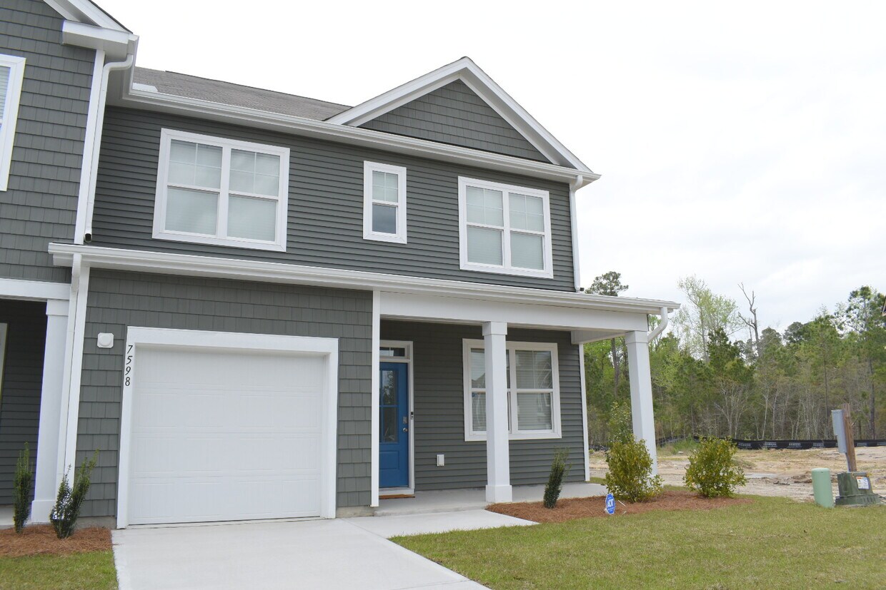 Primary Photo - 7598 Knightbell Cir