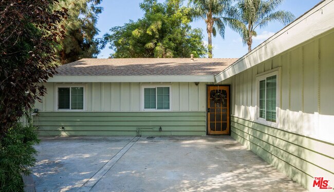 Foto del edificio - 1845 Norval St