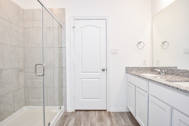 Foto del edificio - 31326 Black Frst Xing