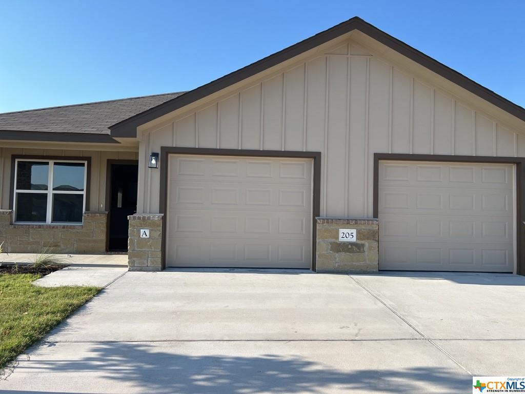 205 Appalachian Trl, Copperas Cove, TX 76522 Townhome Rentals in