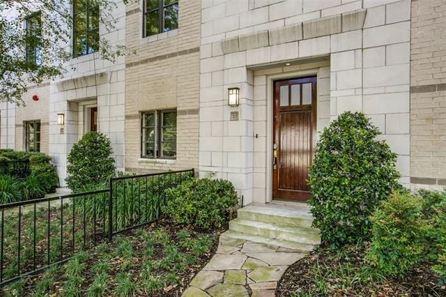 Foto principal - 3210 Carlisle St