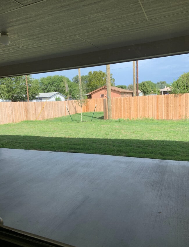 patio - 6902 Cassidy Ln