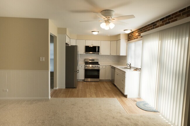 Building Photo - 1016 Timberlea Dr