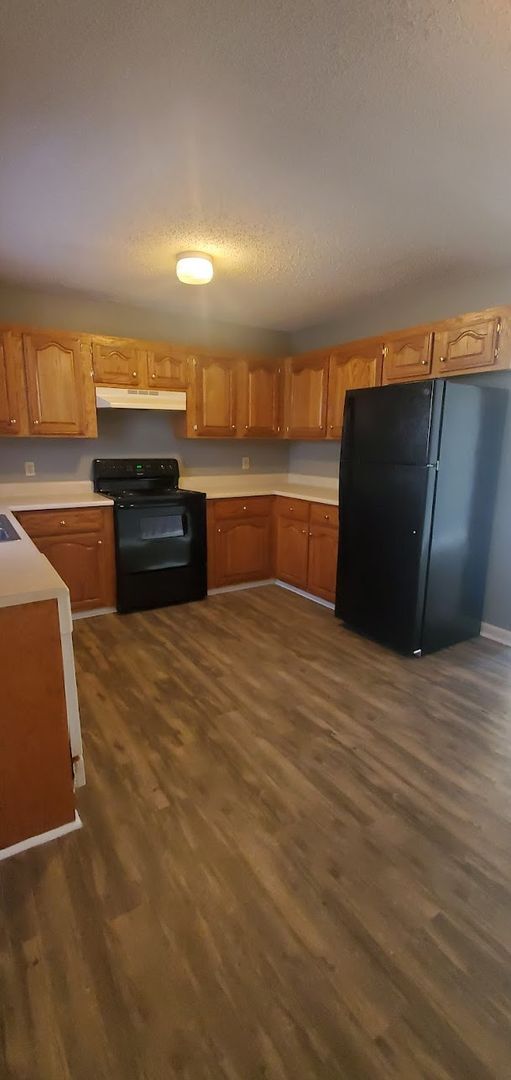 Foto del edificio - Madison Ann Lane Complex