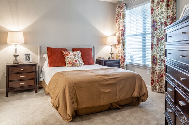 2BR,2BA-D - The Boulders On Fern